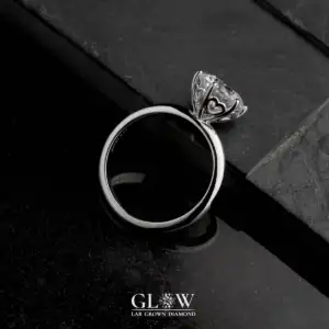แหวนเพชรแล็บ จาก GLOW